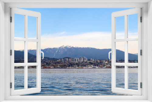Fototapeta Naklejka Na Ścianę Okno 3D - view of North Vancouver and mountain