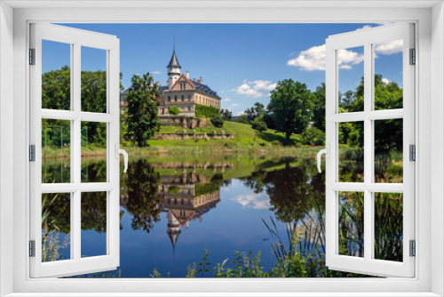 Fototapeta Naklejka Na Ścianę Okno 3D - Castle in Radun, Czech Republic