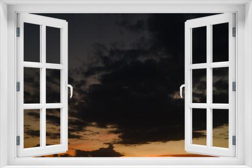 Fototapeta Naklejka Na Ścianę Okno 3D - Cielo durante el atardecer