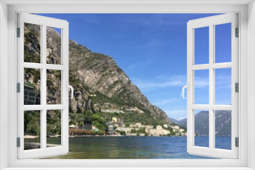 Fototapeta Naklejka Na Ścianę Okno 3D - lago Iseo