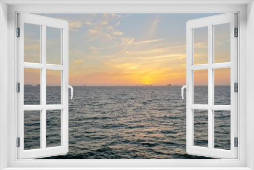 Fototapeta Naklejka Na Ścianę Okno 3D - Beautiful Sunset in Huntington Beach, California 
