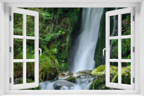 Fototapeta Naklejka Na Ścianę Okno 3D - Forest Waterfall in Wicklow