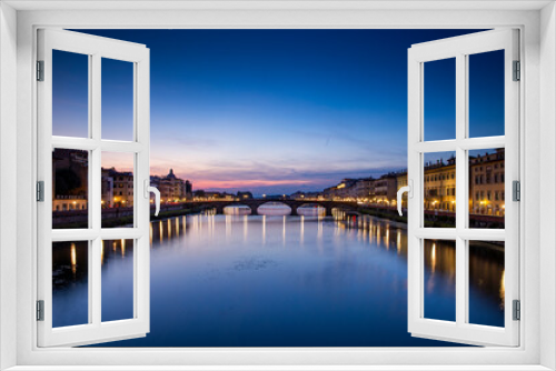 Fototapeta Naklejka Na Ścianę Okno 3D - Ponte Vecchio over Arno river in Florence, Italy at blue hour after sunset.