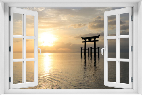 Fototapeta Naklejka Na Ścianę Okno 3D - 湖畔に浮かぶ神社の鳥居2／日本の風景