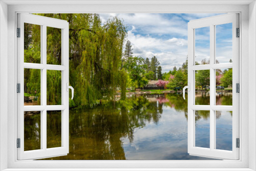 Fototapeta Naklejka Na Ścianę Okno 3D - Mirror Pond At Manito Park. Spokane Washington.