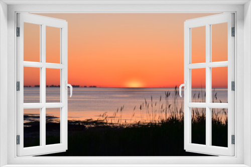 Fototapeta Naklejka Na Ścianę Okno 3D - Sunrise at Raritan bay New Jersey