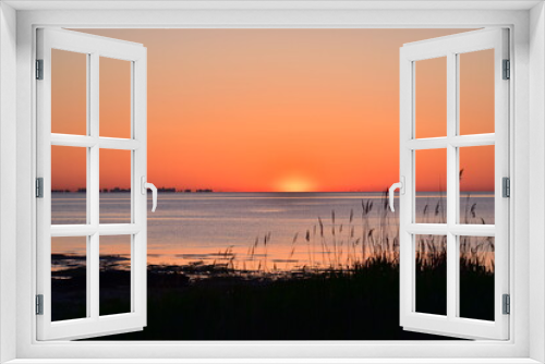 Fototapeta Naklejka Na Ścianę Okno 3D - Sunrise at Raritan bay New Jersey