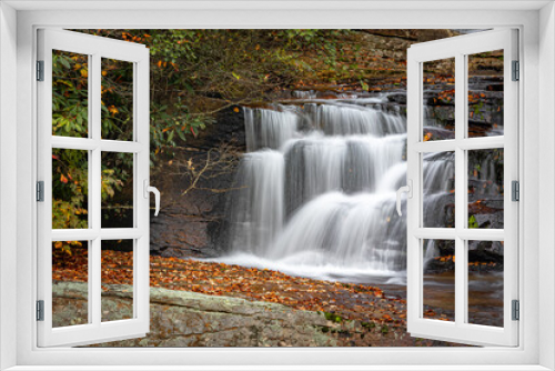 Fototapeta Naklejka Na Ścianę Okno 3D - Portion of Carson Creek Falls surrounded by colorful leaves