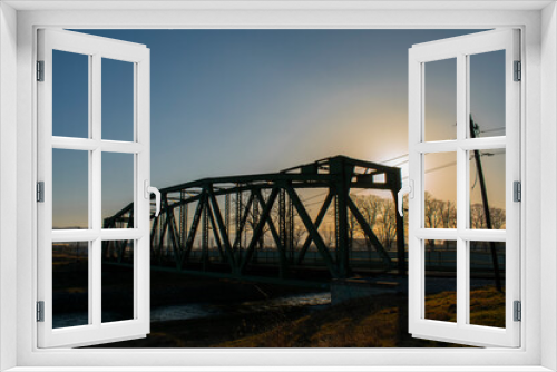 Fototapeta Naklejka Na Ścianę Okno 3D - sunset over the bridge