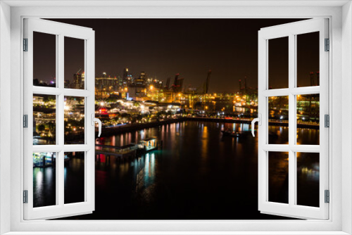 Fototapeta Naklejka Na Ścianę Okno 3D - Der Hafen von Singapur bei Nacht