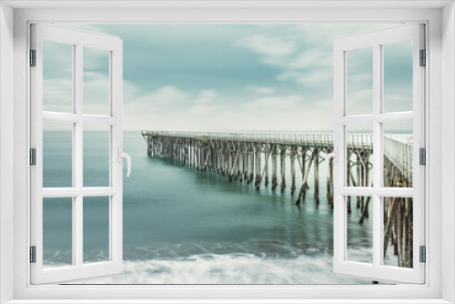 Fototapeta Naklejka Na Ścianę Okno 3D - San Simeon pier on the William Randolph Hearst Memorial beach, California