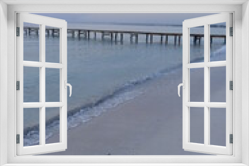 Fototapeta Naklejka Na Ścianę Okno 3D - Orilla del mar- Arena Natural- Playa transparente -Sin gente. Sea shore- Natural sand- Transparent beach -Without people. photography