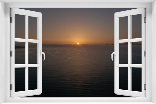 Fototapeta Naklejka Na Ścianę Okno 3D - Salida de sol en pto Alcudia. drone view. mallorca Spain best sandy beaches . Sunrisevibes