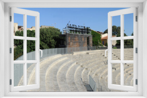 Fototapeta Naklejka Na Ścianę Okno 3D - Teatro antico romano di Arles in provenza francese