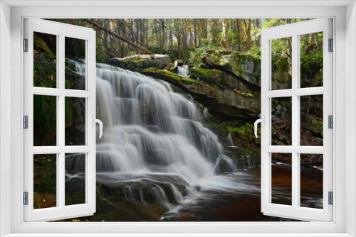 Fototapeta Naklejka Na Ścianę Okno 3D - Waterfall in West Virginia