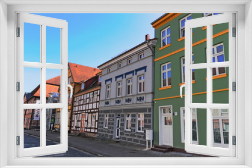 Fototapeta Naklejka Na Ścianę Okno 3D - Sanierte Häuserzeile