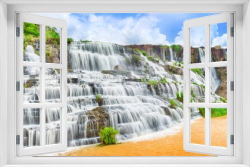 Fototapeta Naklejka Na Ścianę Okno 3D - Pongour waterfall