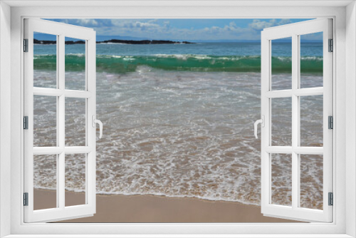 Fototapeta Naklejka Na Ścianę Okno 3D - summer sea waves on the beach with blue sky