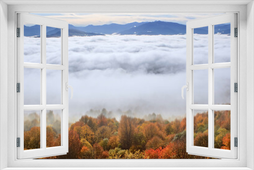 Fototapeta Naklejka Na Ścianę Okno 3D - Облака в горных долинах Кавказа