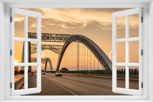 Fototapeta Naklejka Na Ścianę Okno 3D - city harbour bridge at sunset