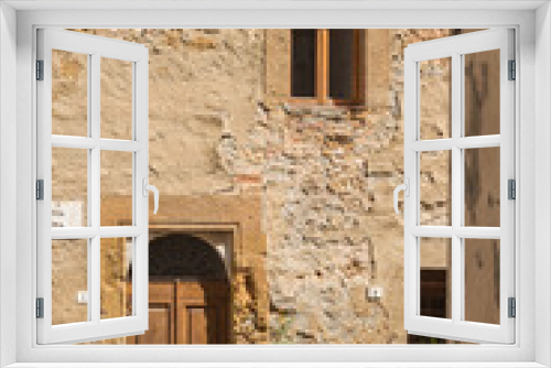 Fototapeta Naklejka Na Ścianę Okno 3D - Characteristic home in the Tuscany region of Italy