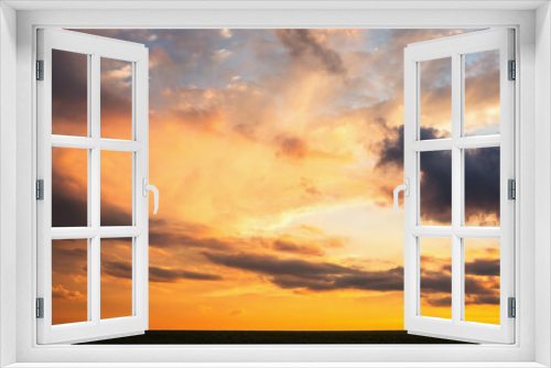 Fototapeta Naklejka Na Ścianę Okno 3D - Sunset dramatic sky clouds