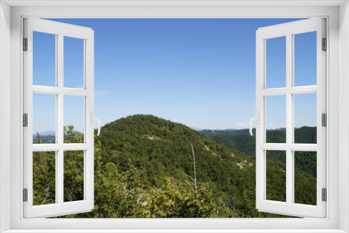 Fototapeta Naklejka Na Ścianę Okno 3D - Vista dal sentiero 309bis da villa di parchiule a Poggio dell'Appione in Italia
