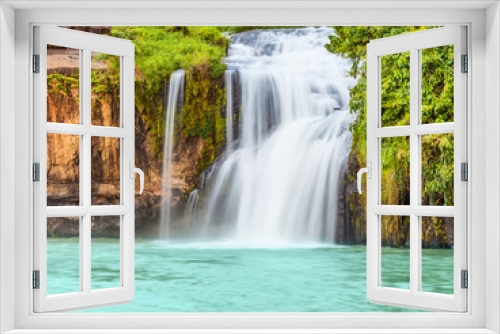 Fototapeta Naklejka Na Ścianę Okno 3D - Dry Sap waterfall