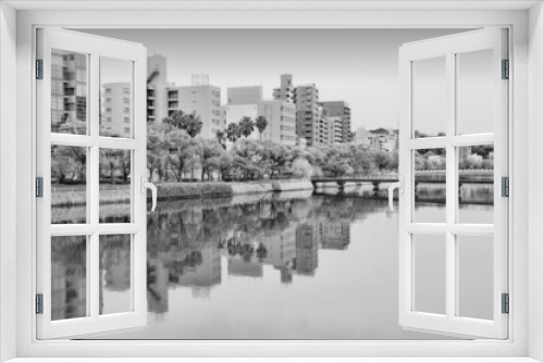 Fototapeta Naklejka Na Ścianę Okno 3D - Hiroshima city - black and white Japan