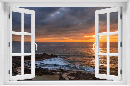 Fototapeta Naklejka Na Ścianę Okno 3D - sea sunset at stones beach
