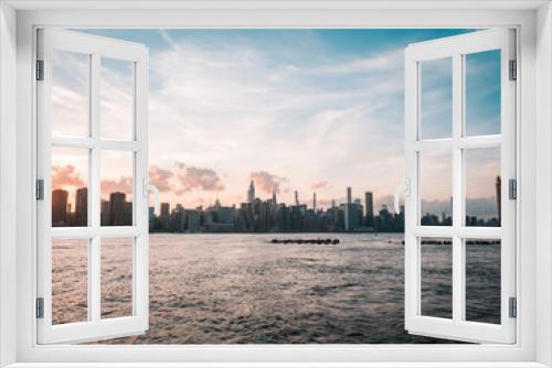 Fototapeta Naklejka Na Ścianę Okno 3D - New York City Skyline Sunset - Landscape
