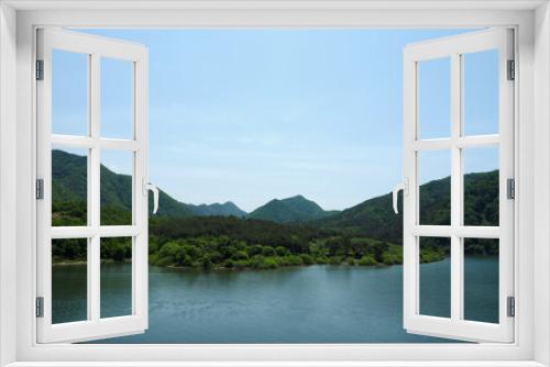 Fototapeta Naklejka Na Ścianę Okno 3D - 한국의 호수와 산 풍경 
