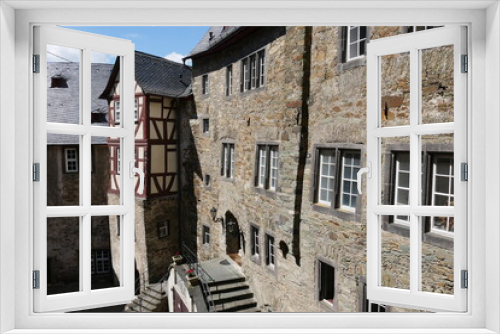 Fototapeta Naklejka Na Ścianę Okno 3D - Hof Burg Runkel