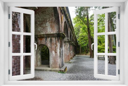 Fototapeta Naklejka Na Ścianę Okno 3D - 京都 新緑の季節の南禅寺 水路閣