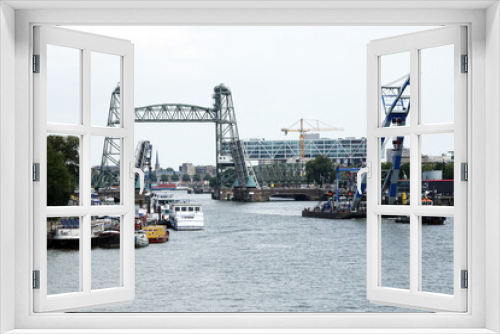Fototapeta Naklejka Na Ścianę Okno 3D - Transportation of a crane in the Port of Rotterdam
