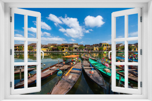 Fototapeta Naklejka Na Ścianę Okno 3D - Canal view at Hoi An old town in Vietnam.