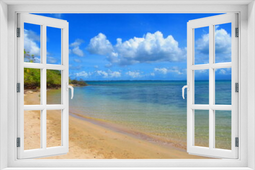 Fototapeta Naklejka Na Ścianę Okno 3D - La plage de sable blanc devant la paradisiaque mer turquoise