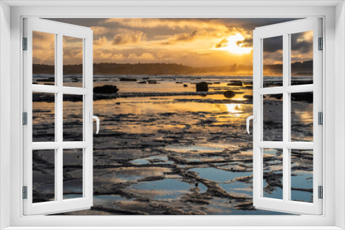 Fototapeta Naklejka Na Ścianę Okno 3D - seaside sunset reflections
