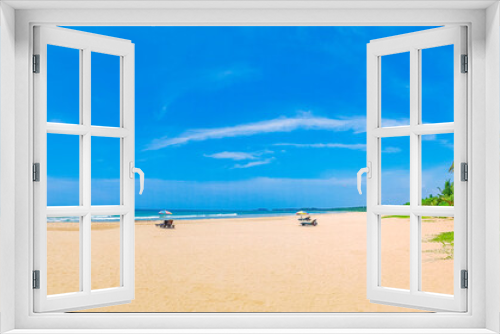Fototapeta Naklejka Na Ścianę Okno 3D - Beautiful sunny landscape panorama from Bentota Beach on Sri Lanka.