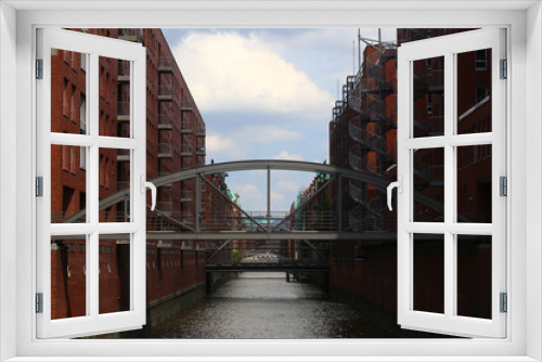Fototapeta Naklejka Na Ścianę Okno 3D - Bridges over the canal Herrengrabenfleet in Hamburg