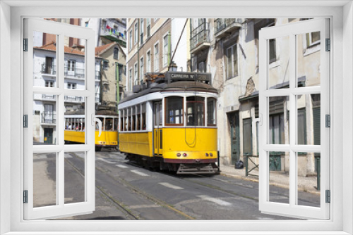 Fototapeta Naklejka Na Ścianę Okno 3D - Tramway Lisboa