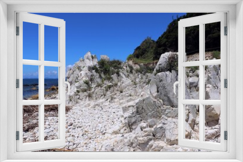 Fototapeta Naklejka Na Ścianę Okno 3D - 純白の海岸　白岩崎海岸の風景