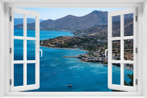 Fototapeta Naklejka Na Ścianę Okno 3D - landscape overlooking the sea in Crete 