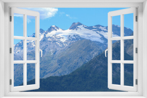 Fototapeta Naklejka Na Ścianę Okno 3D - Il ghiacciaio valdostano di Château Blanc in estate.