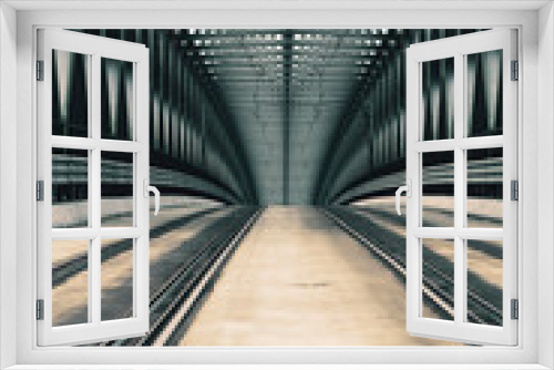 Fototapeta Naklejka Na Ścianę Okno 3D - Train tracks on a bridge