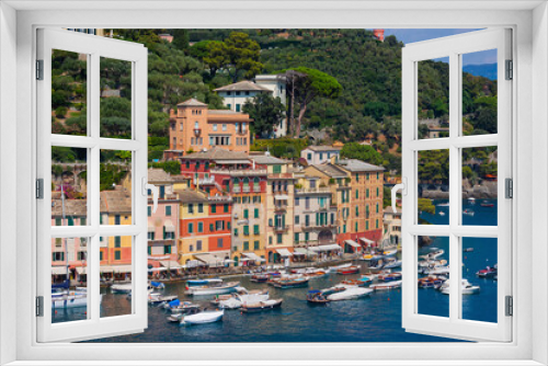 Fototapeta Naklejka Na Ścianę Okno 3D - Portofino bay with colorful houses in Liguria, Italy 