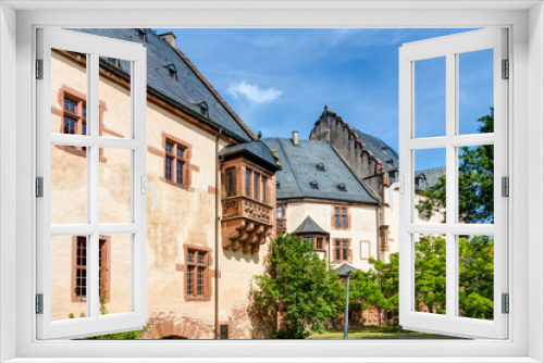 Fototapeta Naklejka Na Ścianę Okno 3D - Innenhof-Gebäude des Büdinger Schlosses im Wetteraukreis, Hessen