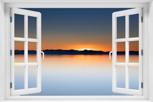 Fototapeta Naklejka Na Ścianę Okno 3D - Sunset Over The Great Salt Lake, Utah