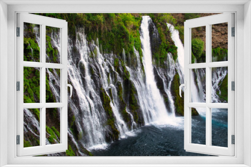 Fototapeta Naklejka Na Ścianę Okno 3D - Burney Falls is a waterfall on Burney Creek, within McArthur-Burney Falls Memorial State Park, in Shasta County, California