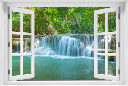 Fototapeta Naklejka Na Ścianę Okno 3D - wonder Waterfall in deep rain forest jungle (Huay Mae Kamin Waterfall National Park in Kanchanaburi Province, Thailand)